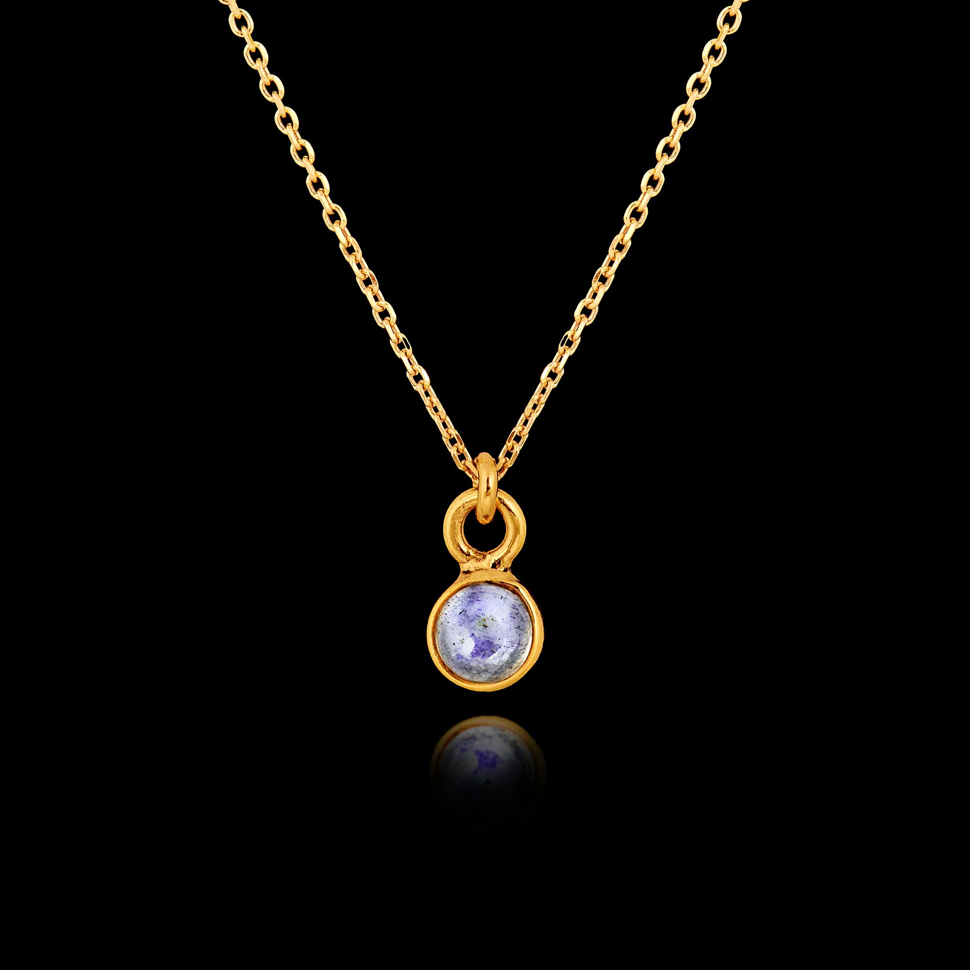 Gold plated 925 sterling silver pendant necklace featuring a round 5mm labradorite gemstone on an adjustable chain.